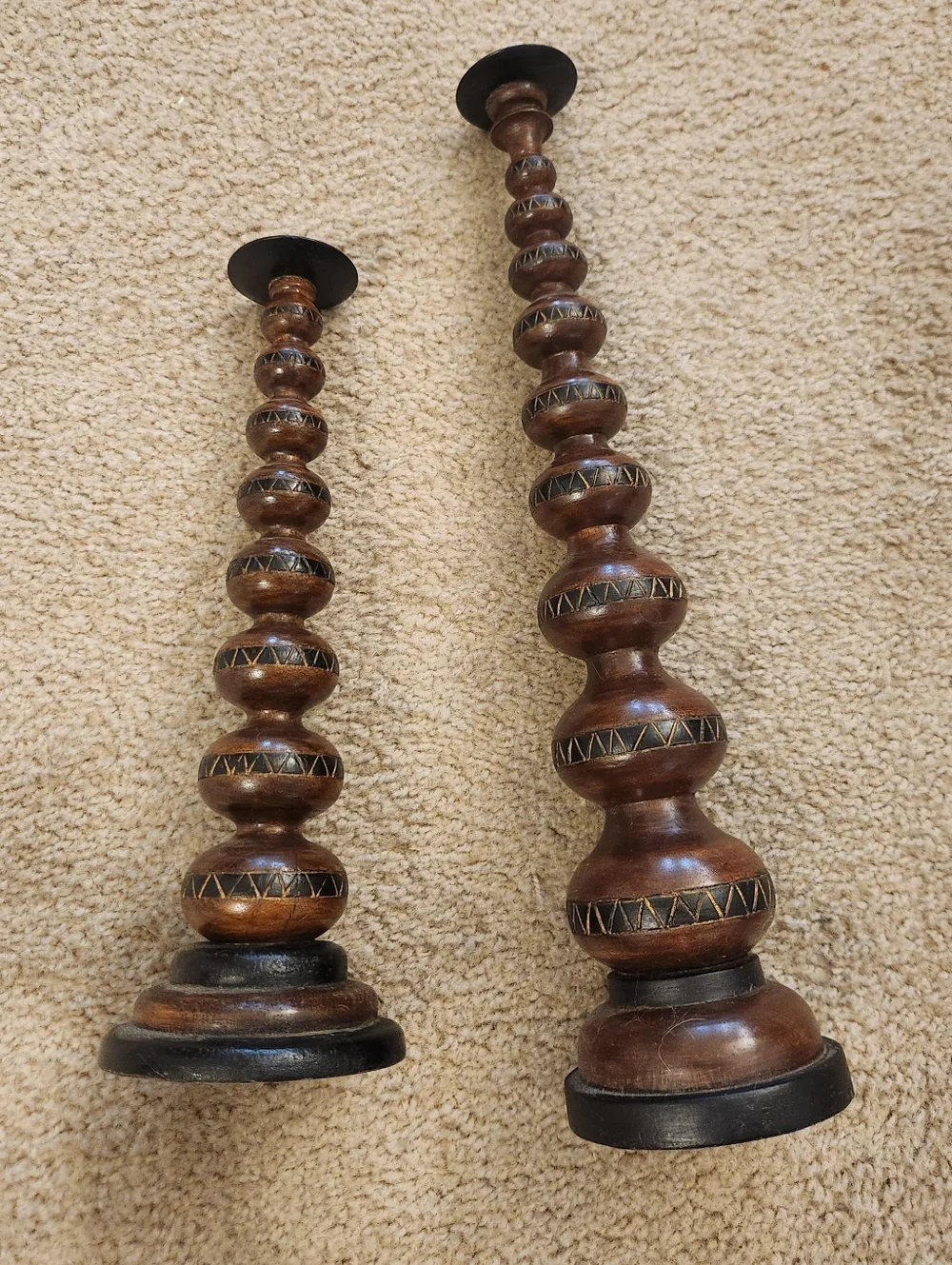 Vtg Set Of 2‎ Wooden Candle Holders Bobbin Deisgn